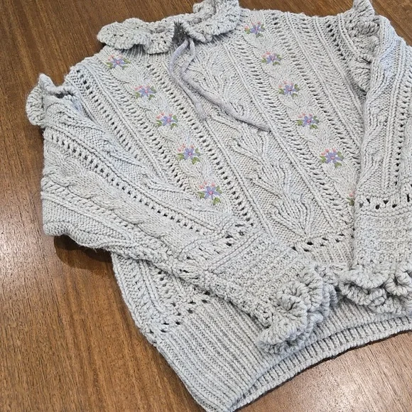 Zara Gray Embroidered Oversized Sweater - Picture 2 of 15